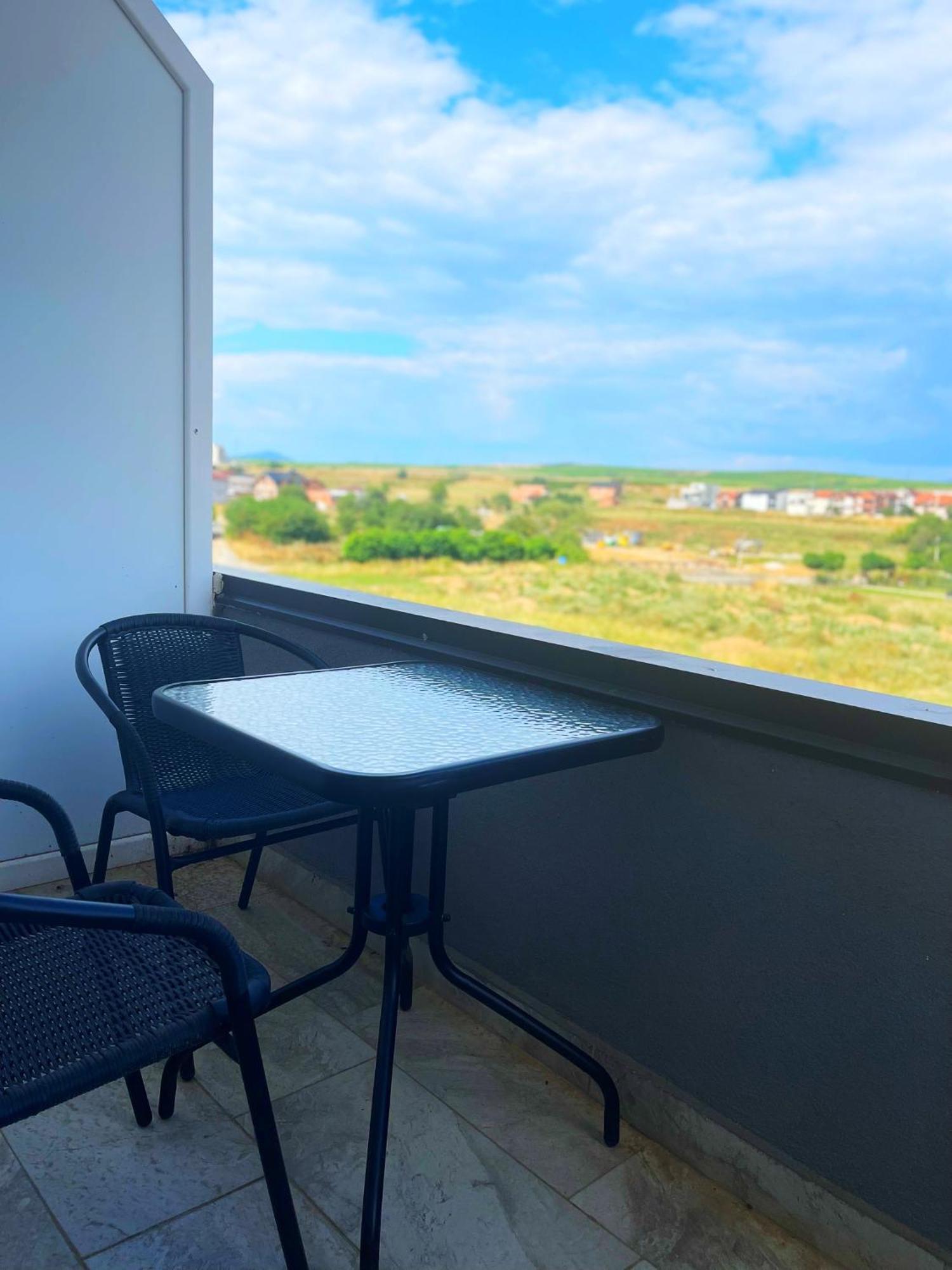 Infinity Plaza Hotel Gjakova Bagian luar foto