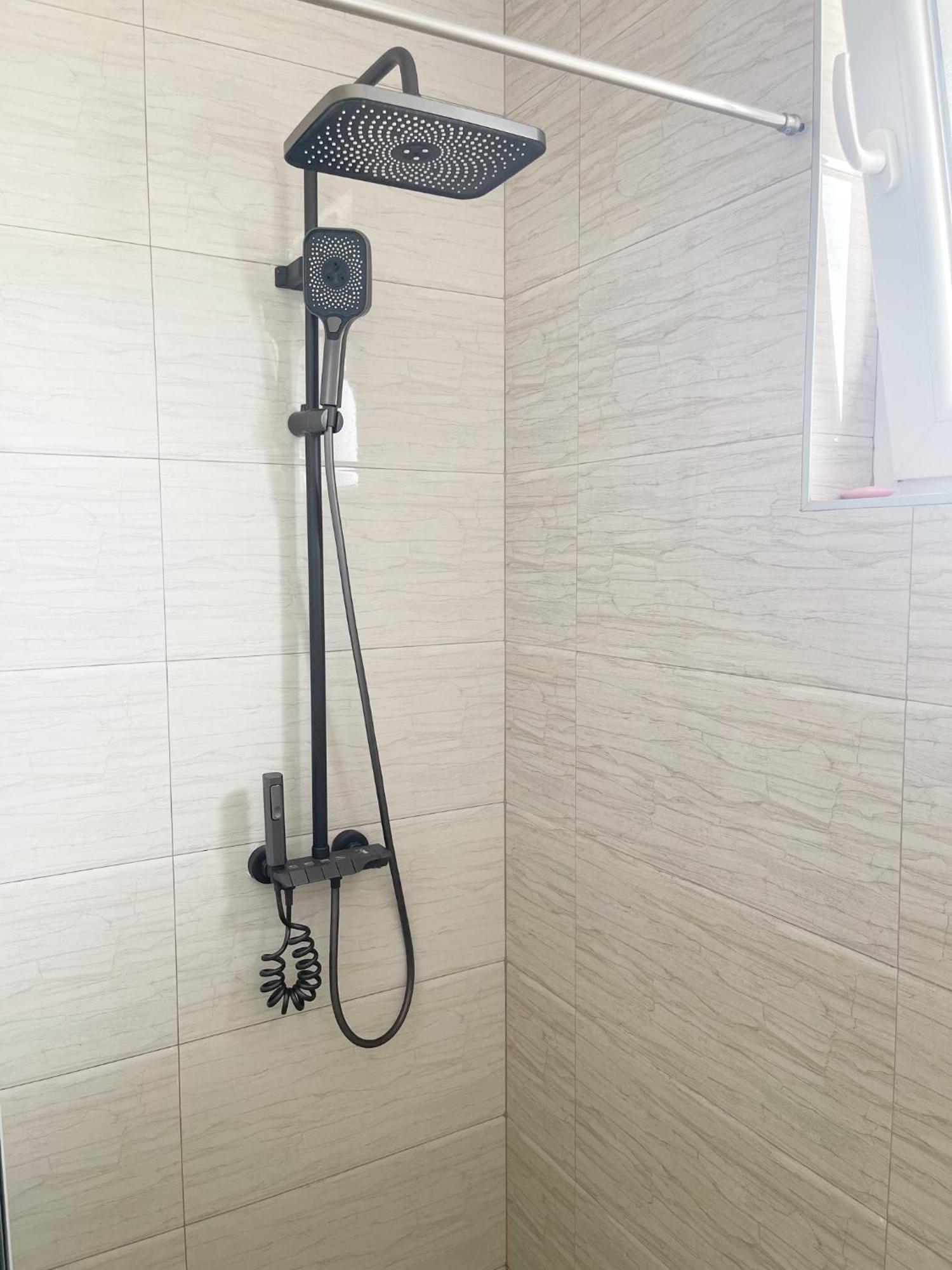 Infinity Plaza Hotel Gjakova Bagian luar foto