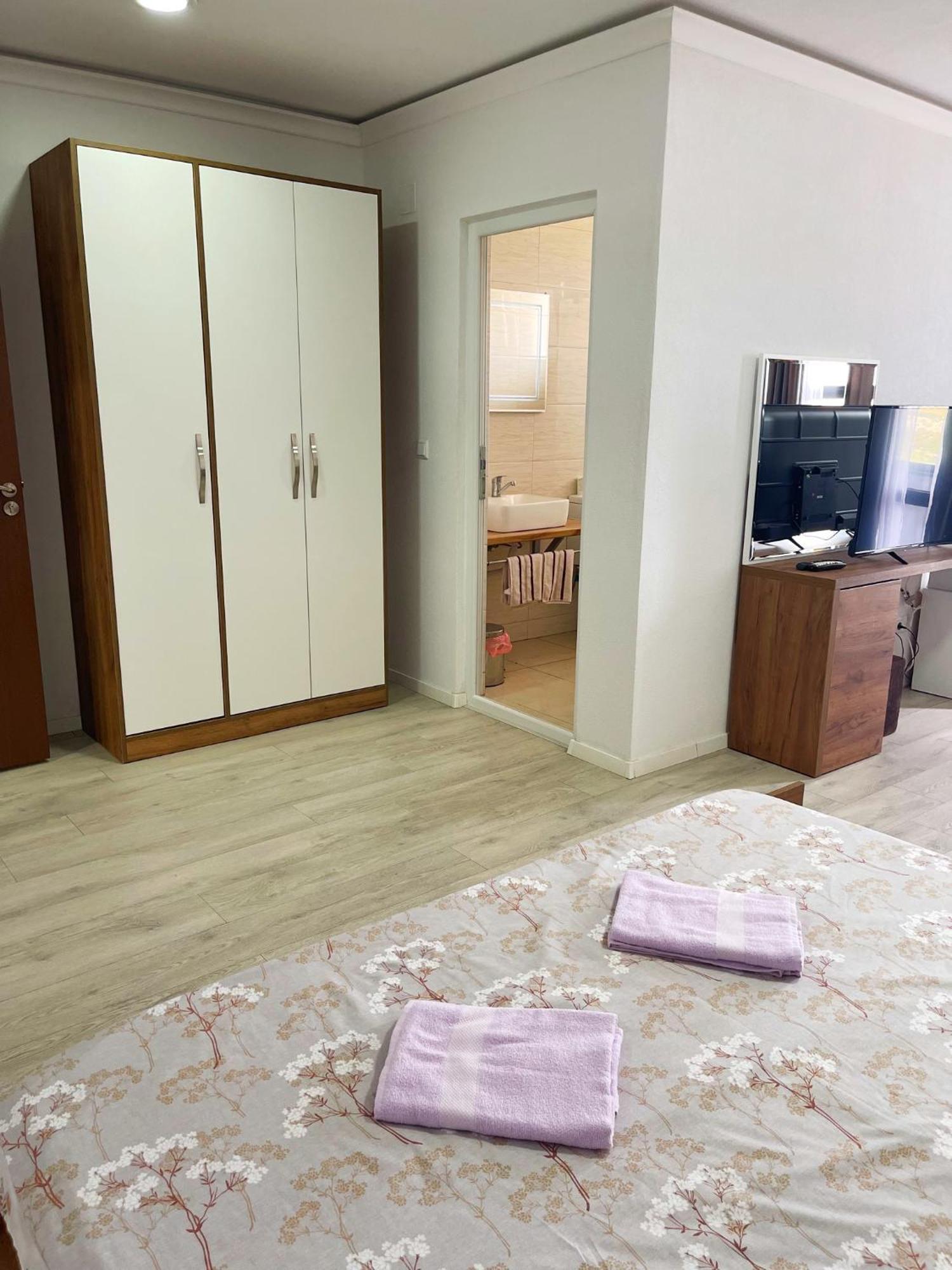 Infinity Plaza Hotel Gjakova Bagian luar foto