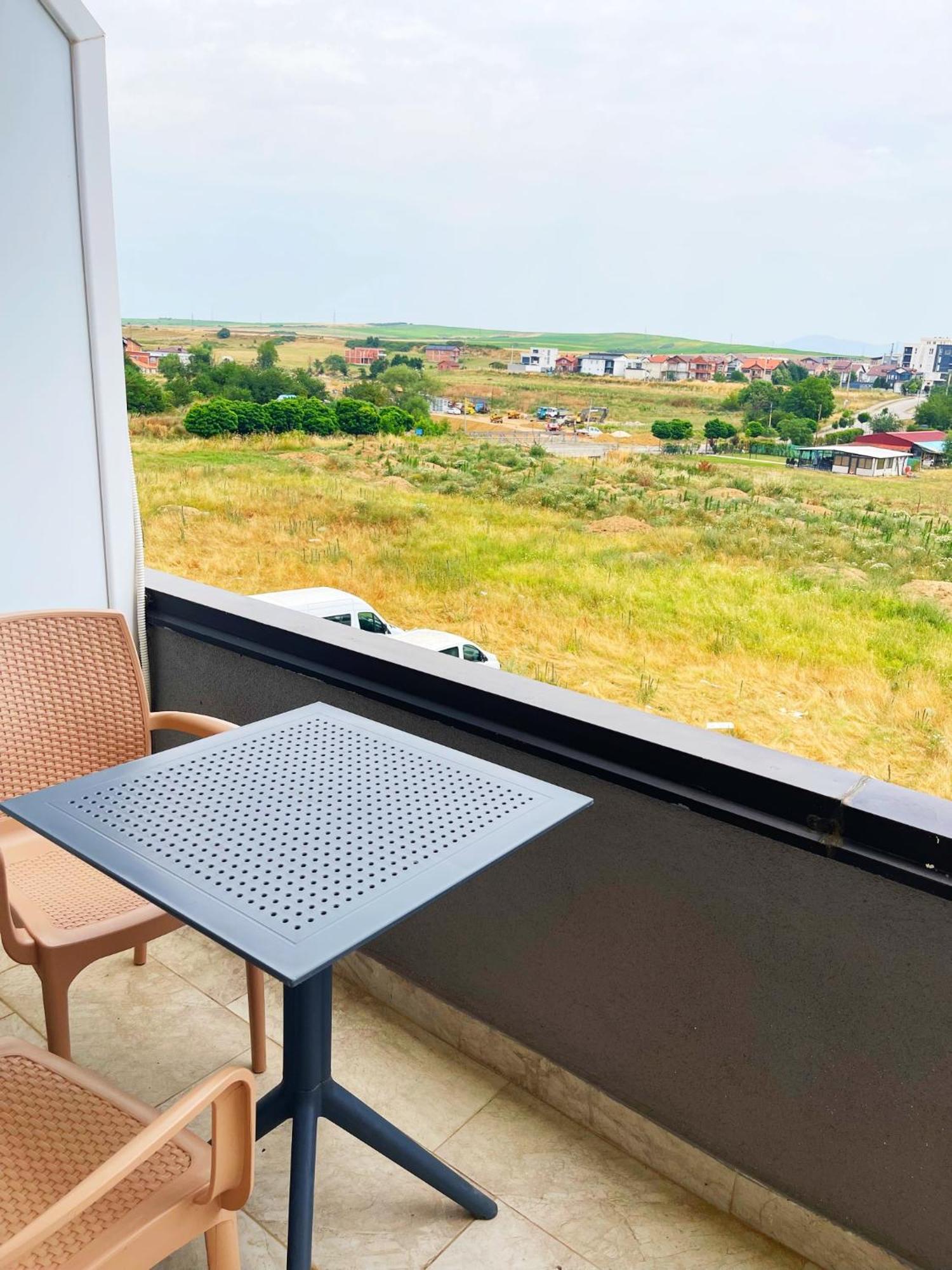 Infinity Plaza Hotel Gjakova Bagian luar foto